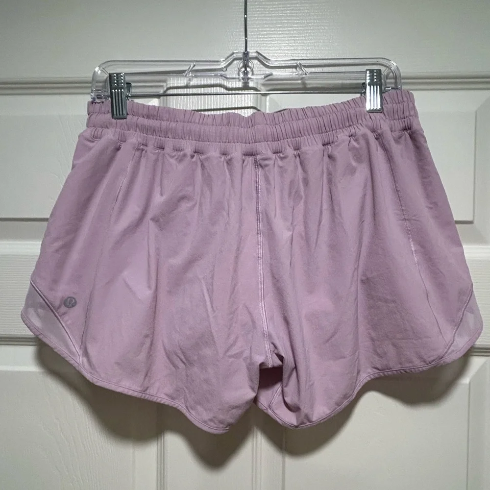 Lululemon Hotty Hot Shorts 12 Tall - Picture 4 of 6